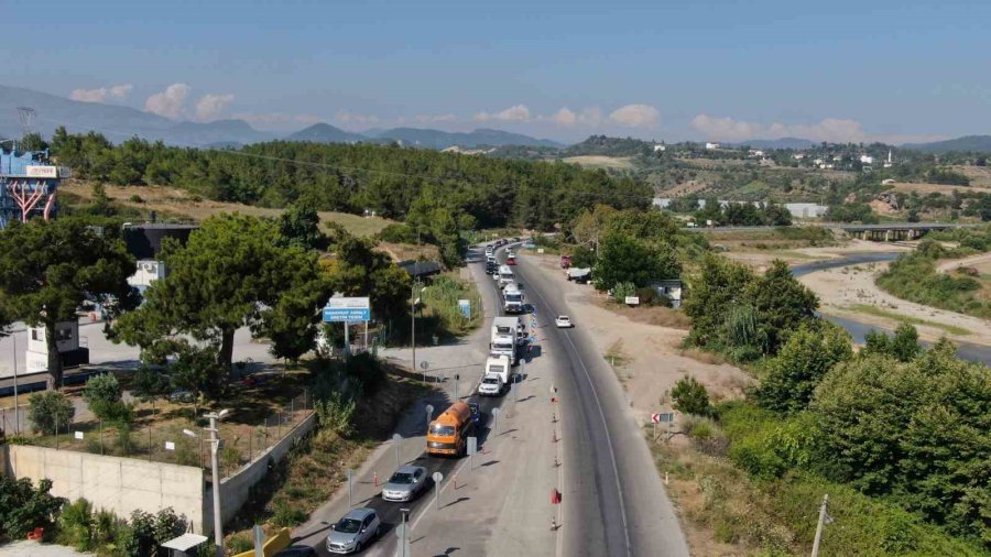 Bayramda Nüfusun İkiye Katlanması Beklenen Antalya’ya Tatilci Akını