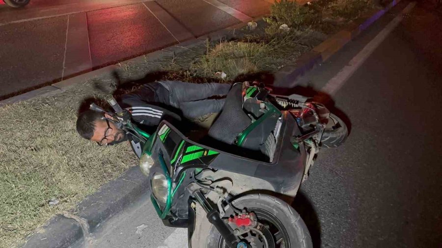 Kazada Yaralanan Ehliyetsiz Motosiklet Sürücüsüne Trafik Cezası Hastane Yolunda Kesildi