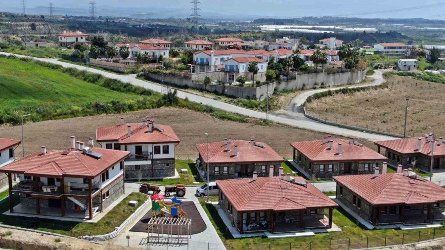 Tarihi Manavgat Yangınında Küle Dönen Mahallede Yeni Evlerde İlk Kurban Bayramı Heyecanı