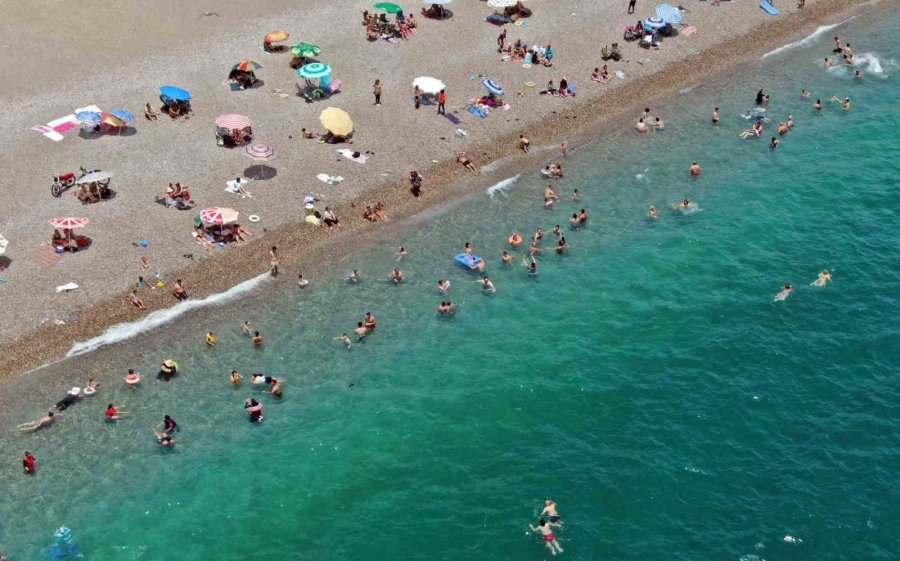 Antalya’da 300 Bin Kişilik Bayram Hareketi Sahillere Yansıdı, Yoğunluk İkiye Katlandı