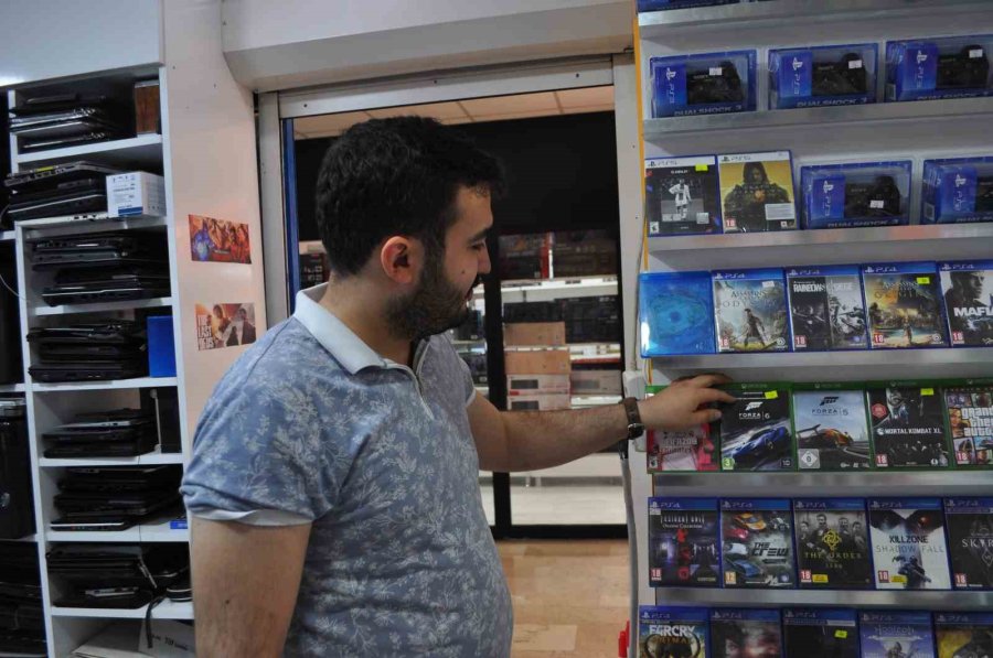 Cd Devri Kapanmaya Başladı