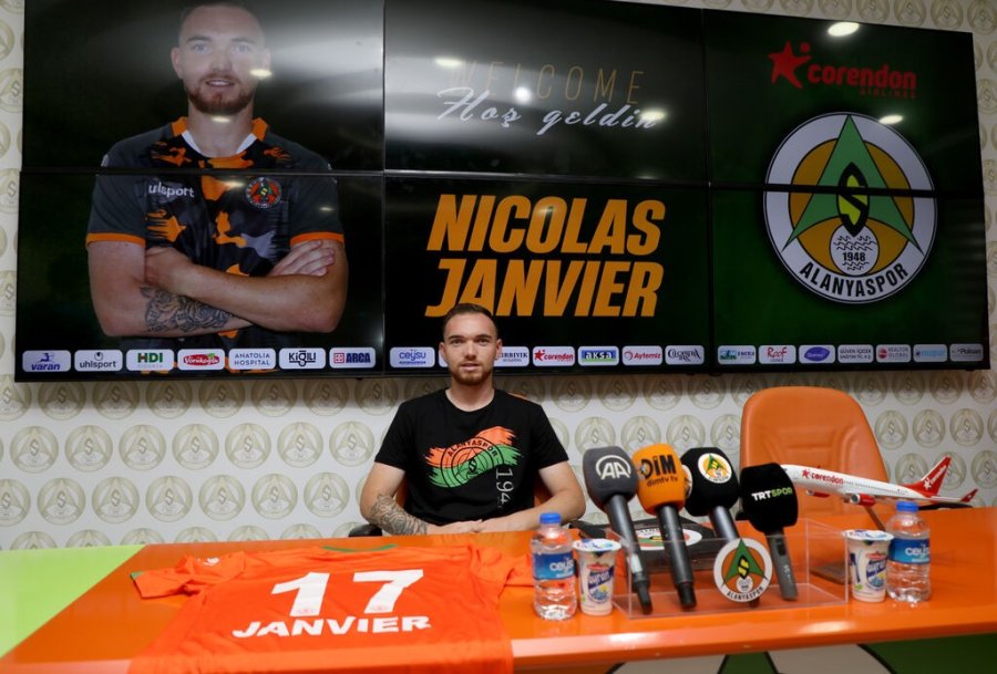 Orta Saha Oyuncusu Nicolas Janvier Alanyaspor’da