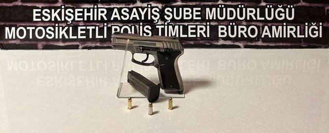 Suç Ve Suçlularla Mücadele Operasyonunda 14 Şahıs Yakalandı