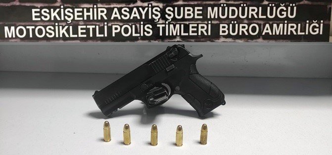 Suç Ve Suçlularla Mücadele Operasyonunda 14 Şahıs Yakalandı