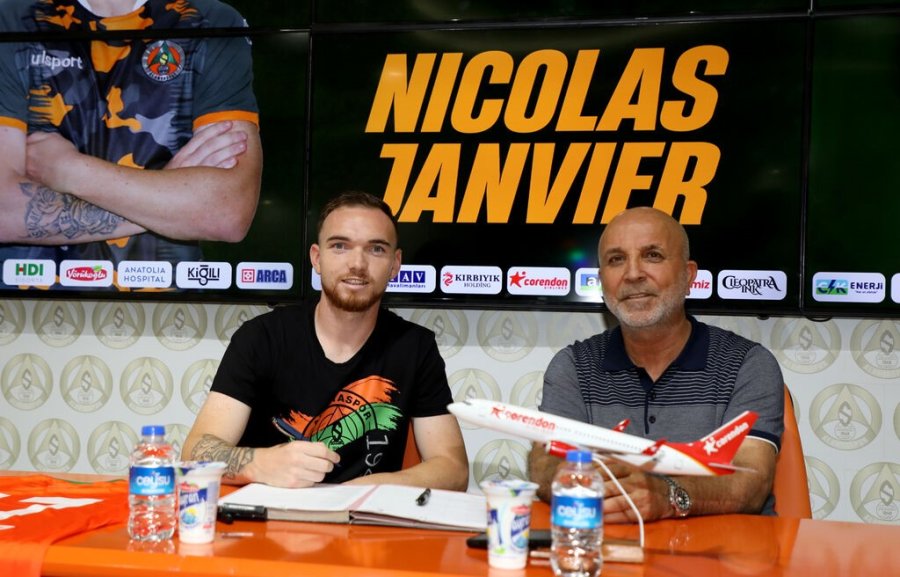 Orta Saha Oyuncusu Nicolas Janvier Alanyaspor’da