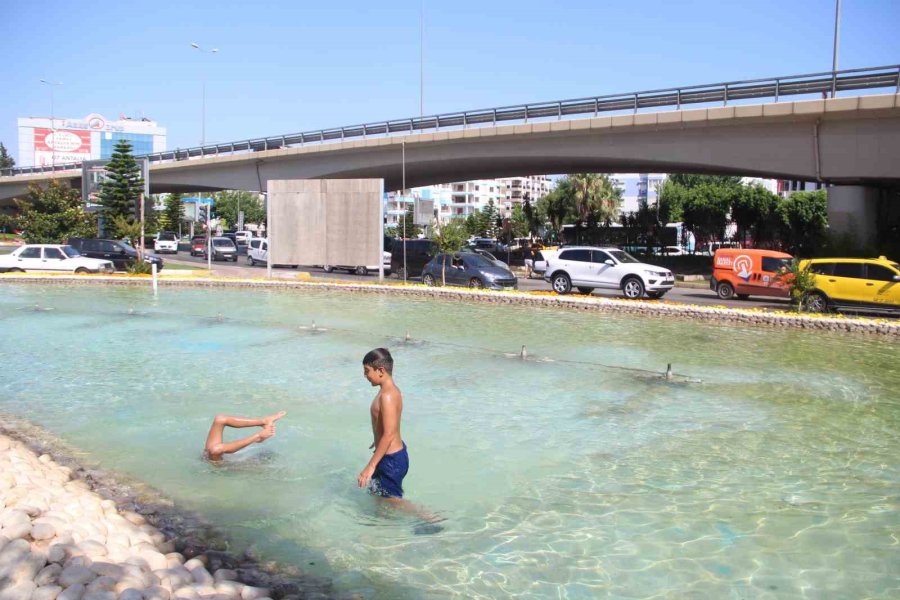 Antalya’da Çocukların Tehlikeli Serinlik Sezonu Açıldı