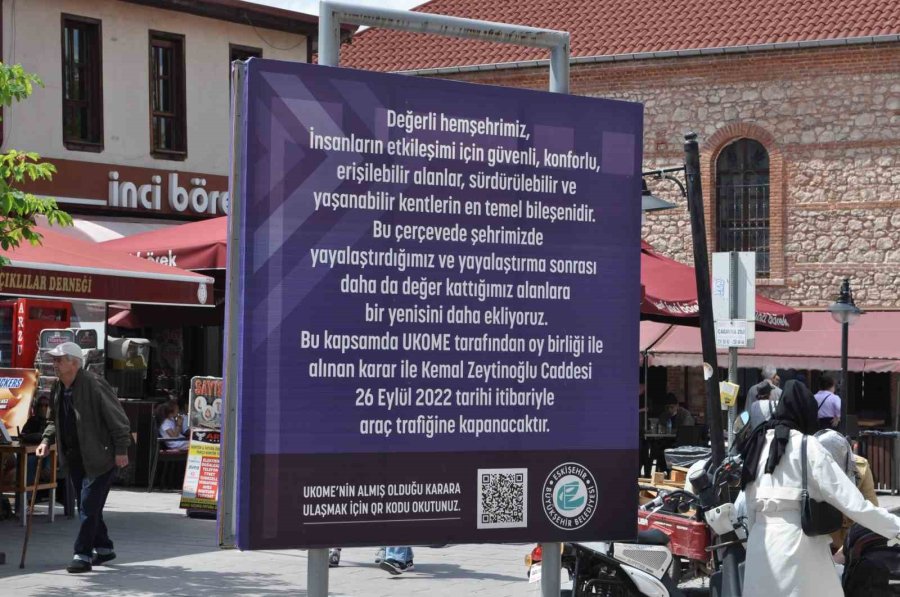 Odunpazarı Esnafı O Caddenin Artık Trafiğe Açılmasını İstiyor