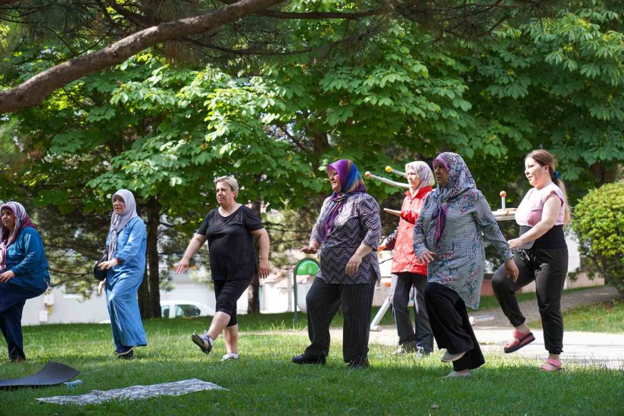 Açık Havada Spor Keyfi Tepebaşı’nda