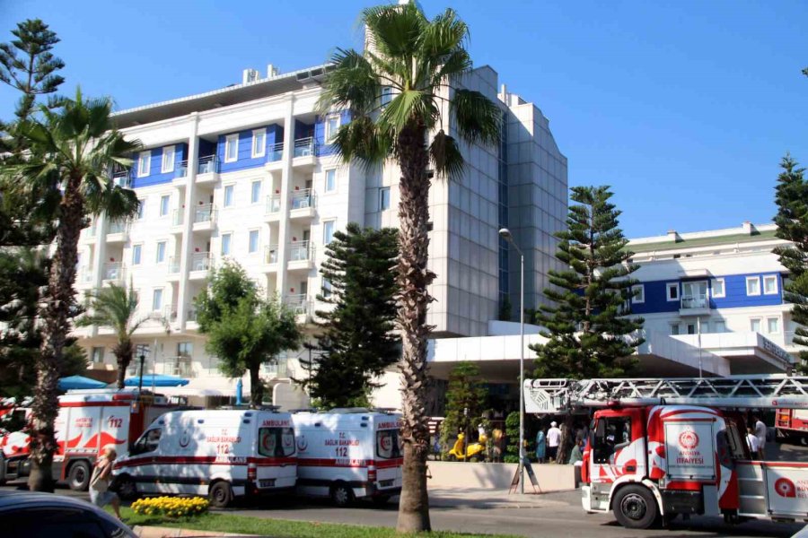 Antalya’da 5 Yıldızlı Otelde Yangın Paniği