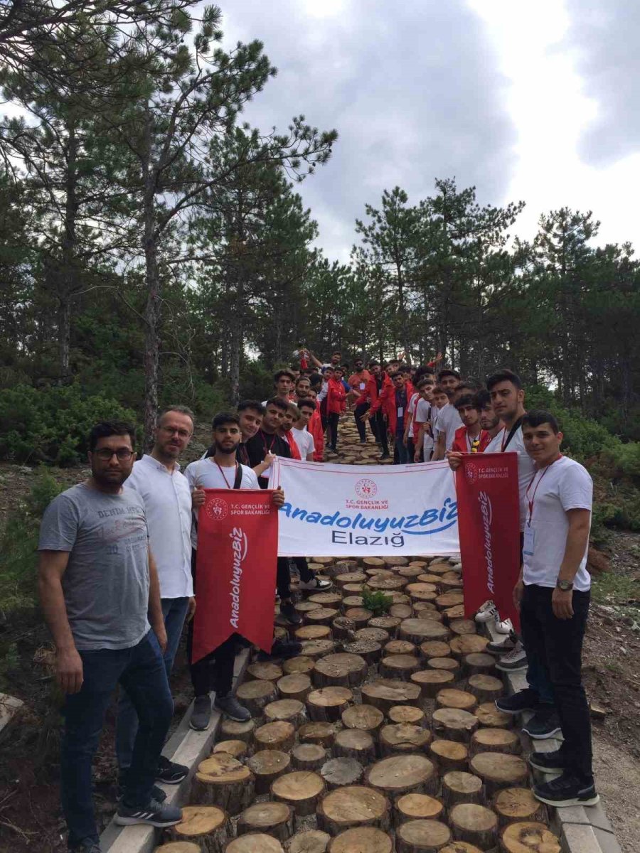 “anadoluyuzbiz” Projesine Katılan Elazığlı Gençler Eskişehir’i Gezdi