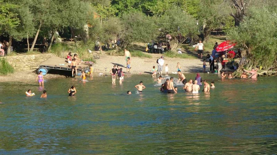 Manavgat Irmağı’nda Tehlikeli Serinlik