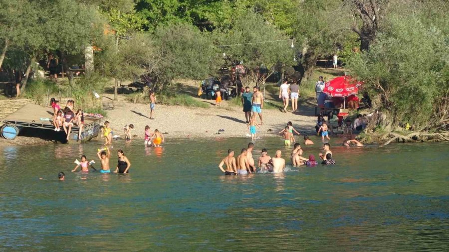 Manavgat Irmağı’nda Tehlikeli Serinlik