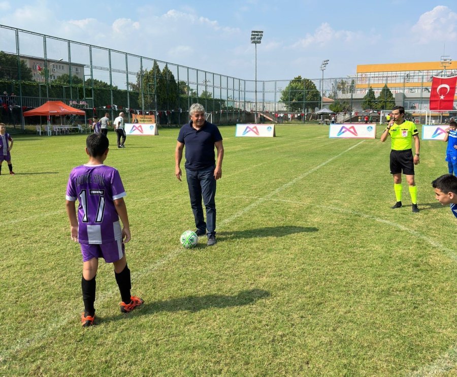 Mersin’de U-11/u-12 Minikler Şenlik Ligi Başladı