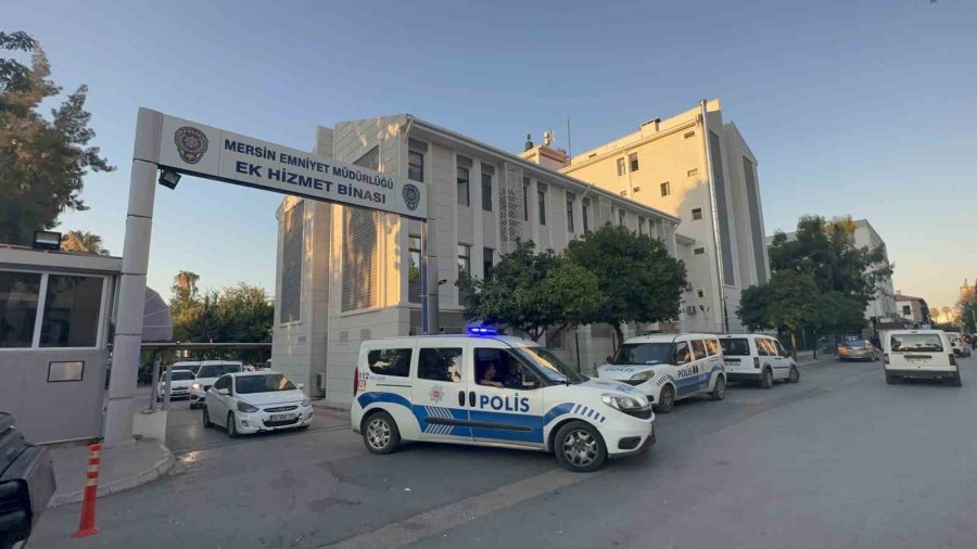 Mersin’de Aranan Şahıslara Yönelik Operasyon: 74 Gözaltı Kararı