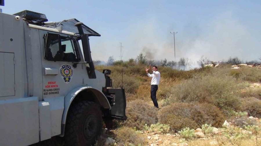 Mersin’de Makilik Alanda Çıkan Yangında 30 Dönüm Alan Zarar Gördü