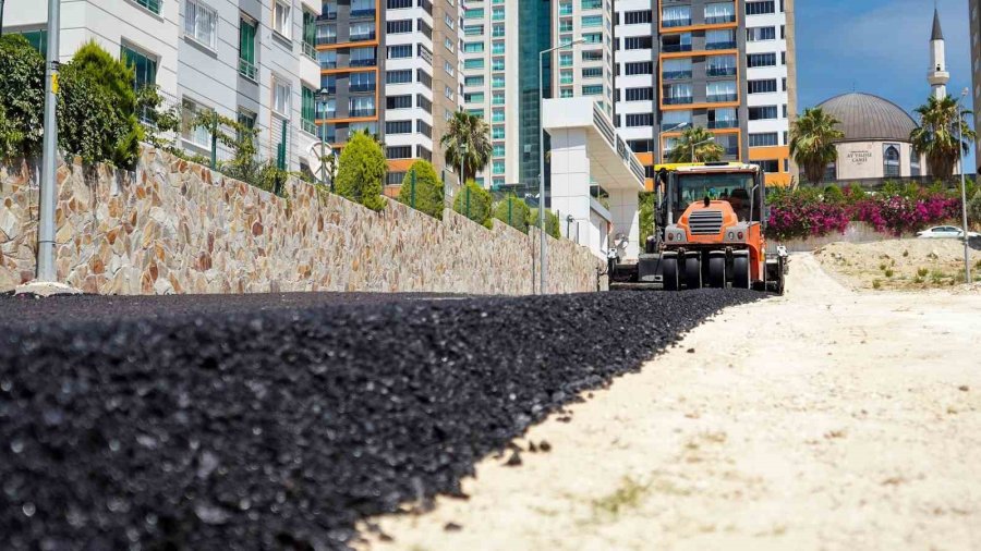 Tarsus’ta Yollar Yenileniyor