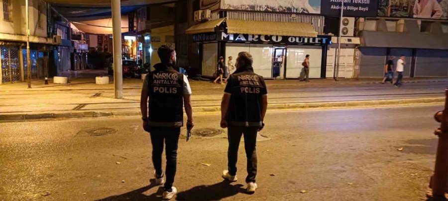 Antalya’da Narkotik Uygulamasında 26 Şahıs Yakalandı