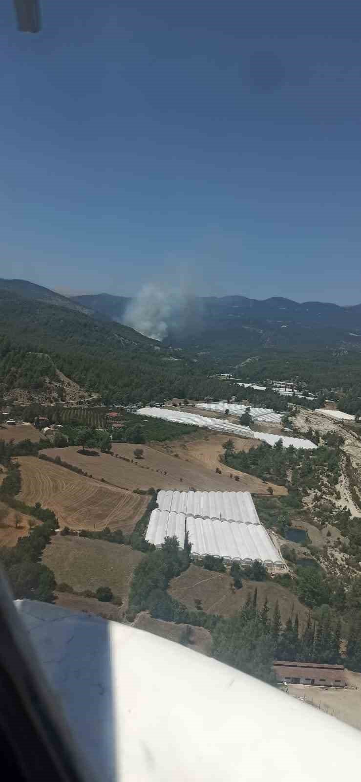 Kaş’taki Orman Yangını Havadan Ve Karadan Müdahaleyle Kontrol Altına Alındı