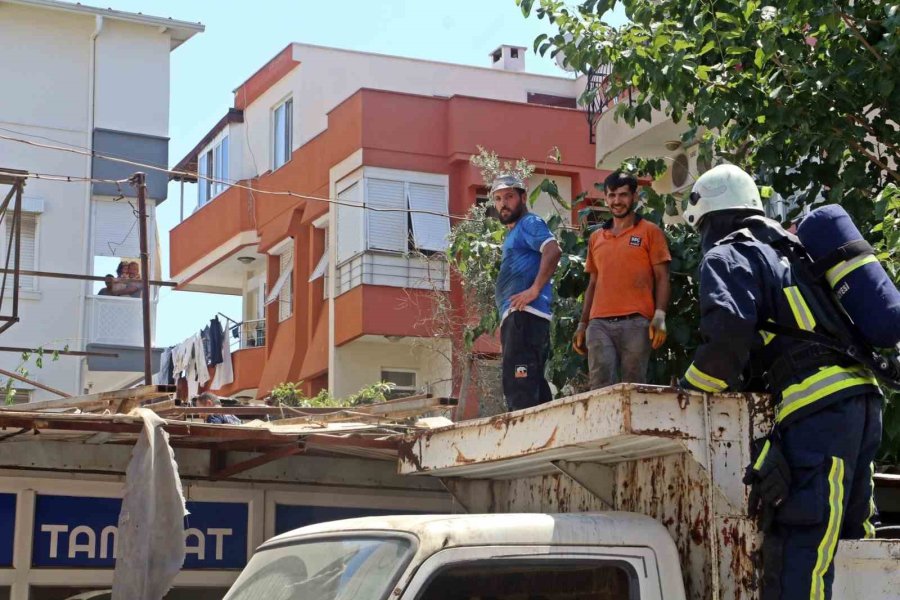 Boşaltılan İş Yerindeki Kaynak Çalışması Yangın Çıkardı