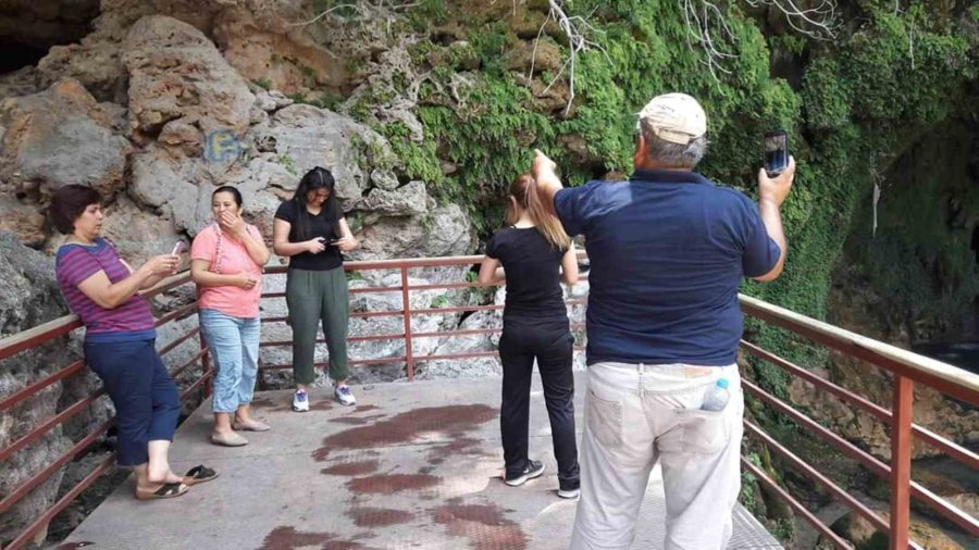 Doğanın El Değmemiş Mirası “yerköprü Şelalesi” Ziyaretçilerini Ağırlıyor