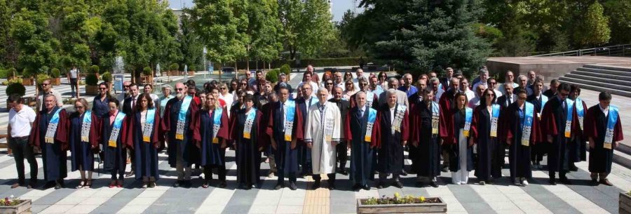 Esogü’de 15 Temmuz Demokrasi Ve Milli Birlik Günü Anma Programı Düzenlendi