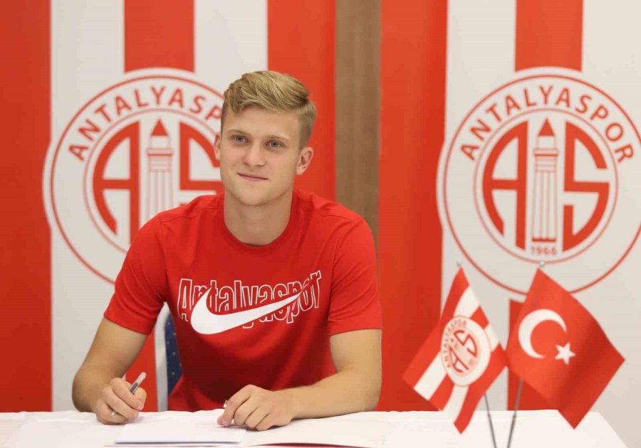 Jakub Kaluzinski Antalyaspor’da