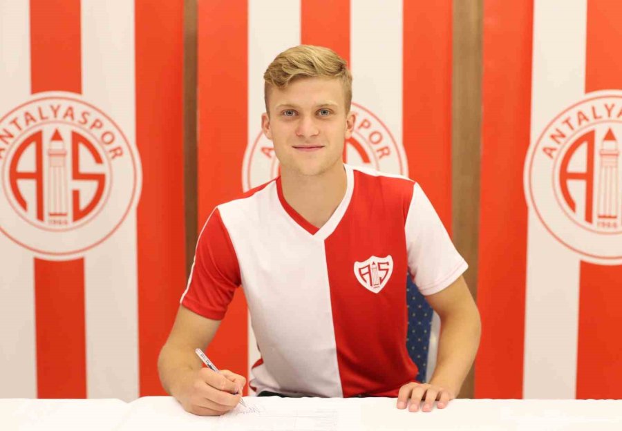 Jakub Kaluzinski Antalyaspor’da