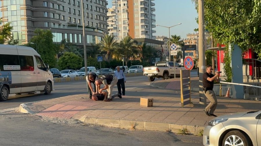 Kargoyla Uyuşturucu Sevkiyatı Polise Takıldı