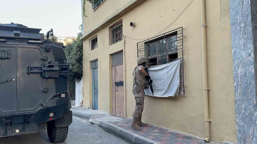 Mersin’de Deaş’a Şafak Operasyonu: 6 Gözaltı Kararı