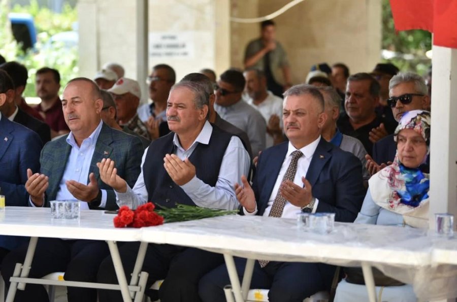 15 Temmuz’un 7. Yıl Dönümünde Şehitler Antalya’da Da Mezarı Başında Anıldı