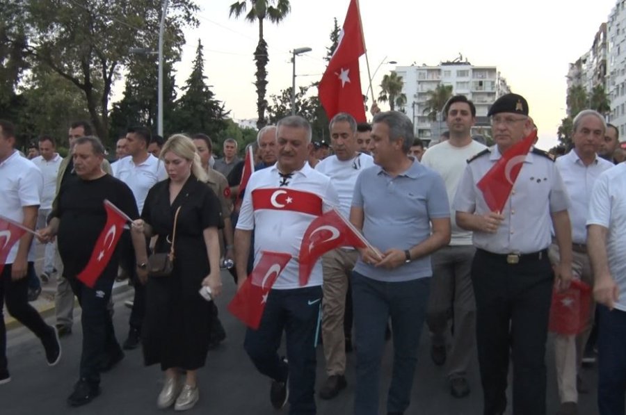 Antalya 15 Temmuz’da Tek Yürek Oldu