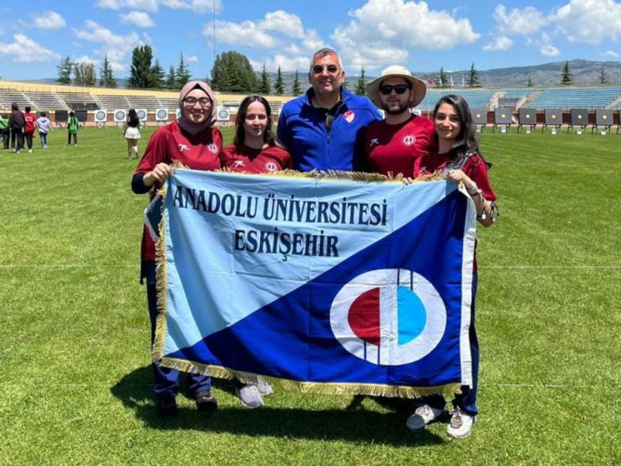 Sporcular, Anadolu Üniversitesini Bu Yıl Da Başarıyla Temsil Etti