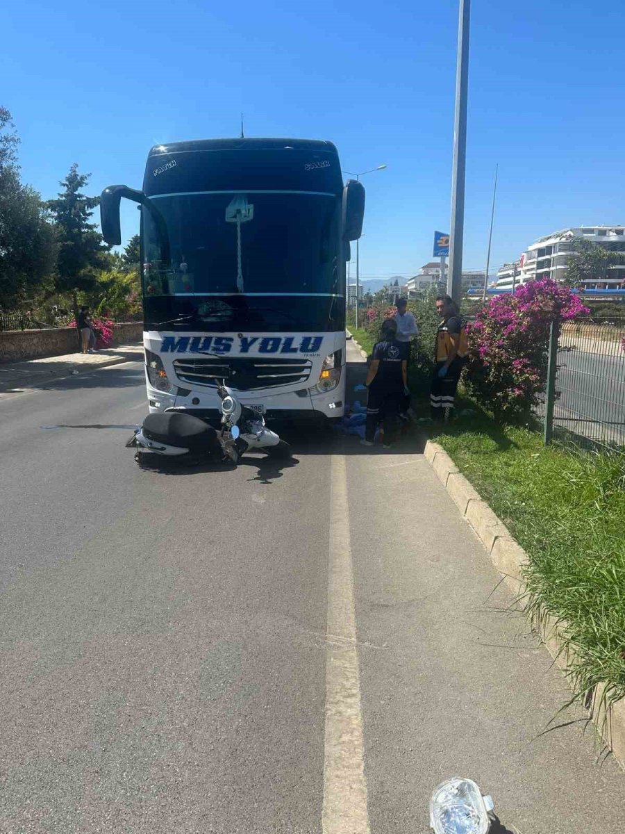 Alanya’da Feci Kaza: 2 Ölü