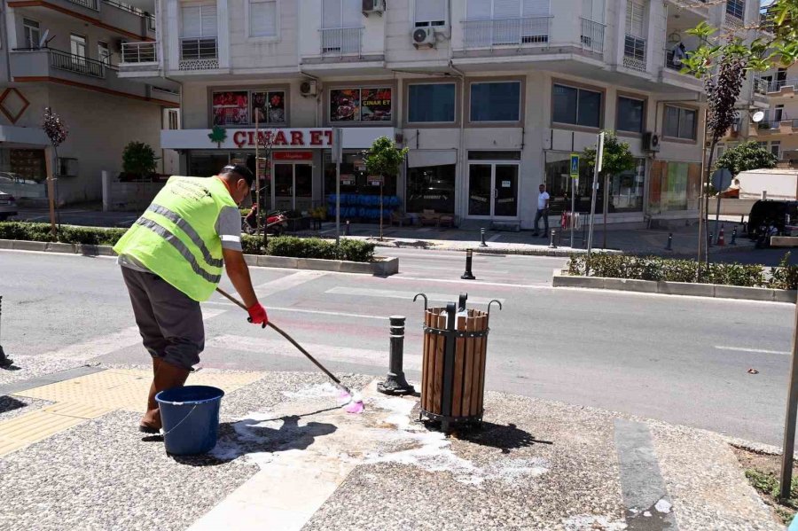 Manavgat Belediyesi, Temizlik Çalışmalarını Hızlandırdı