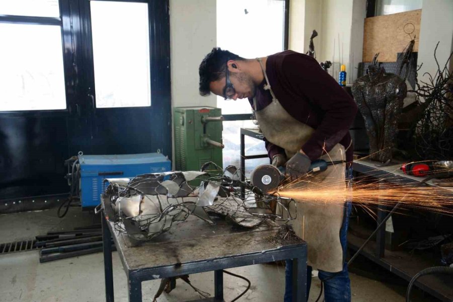 Anadolu Üniversitesi’nin Köklü Akademik Geçmişi Gsf İle Sanat Dünyasına Uzanıyor