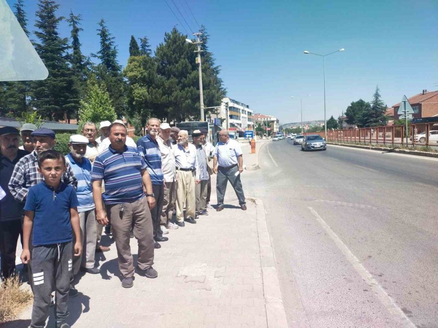 Ölümlü Kazalara Dur Demek İçin Alt Veya Üst Geçit İstiyorlar