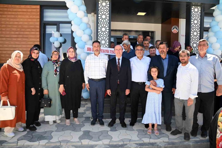 Selçuklu’da Şehit Yaşar Nuri Küçükkara Aile Sağlığı Merkezi Törenle Açıldı