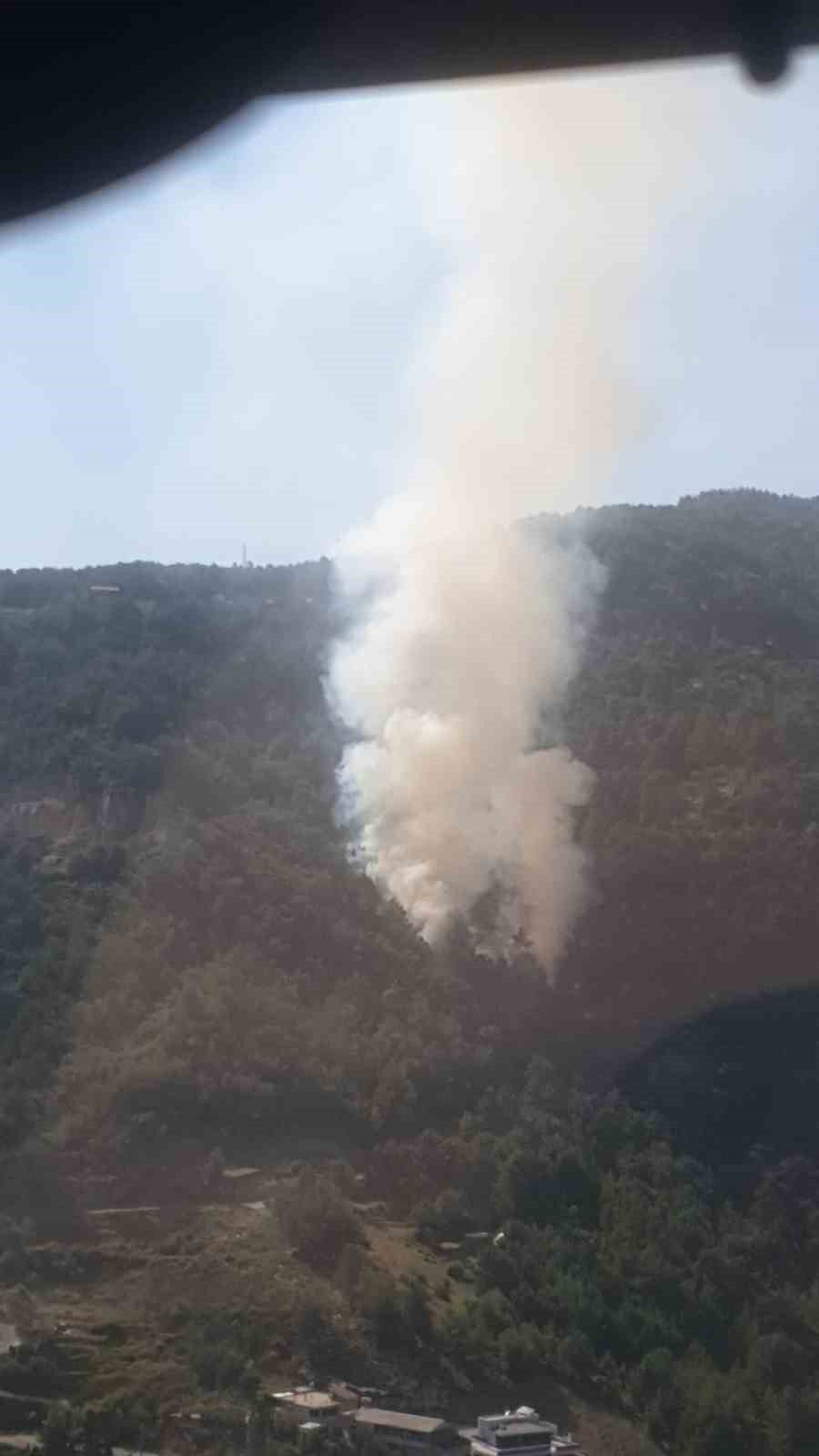 Antalya’da Orman Yangını Kontrol Altına Alındı, 1.5 Hektar Alan Zarar Gördü