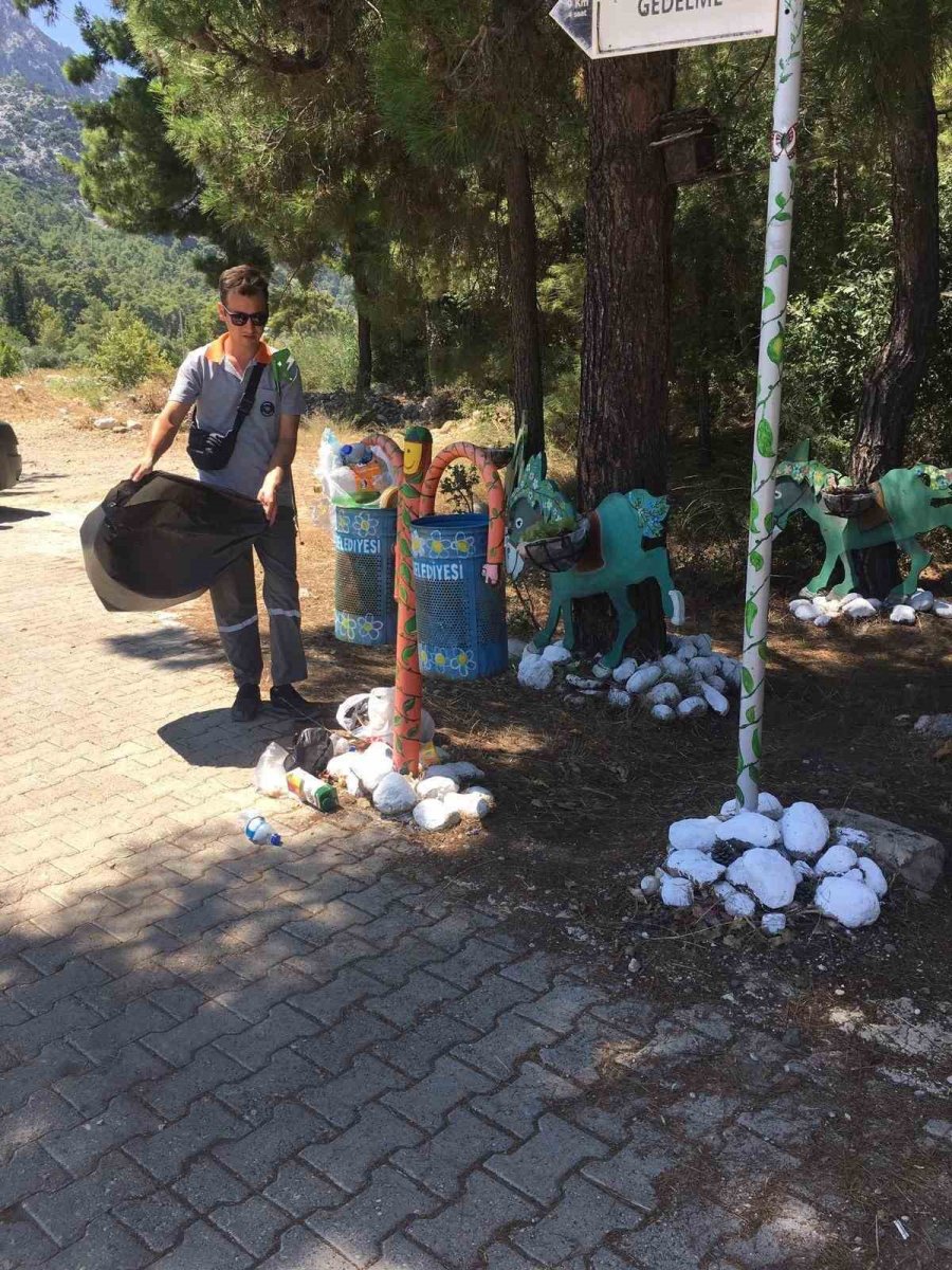 Kemer Belediyesi’nden Kırsal Kesimlerde Temizlik Çalışması