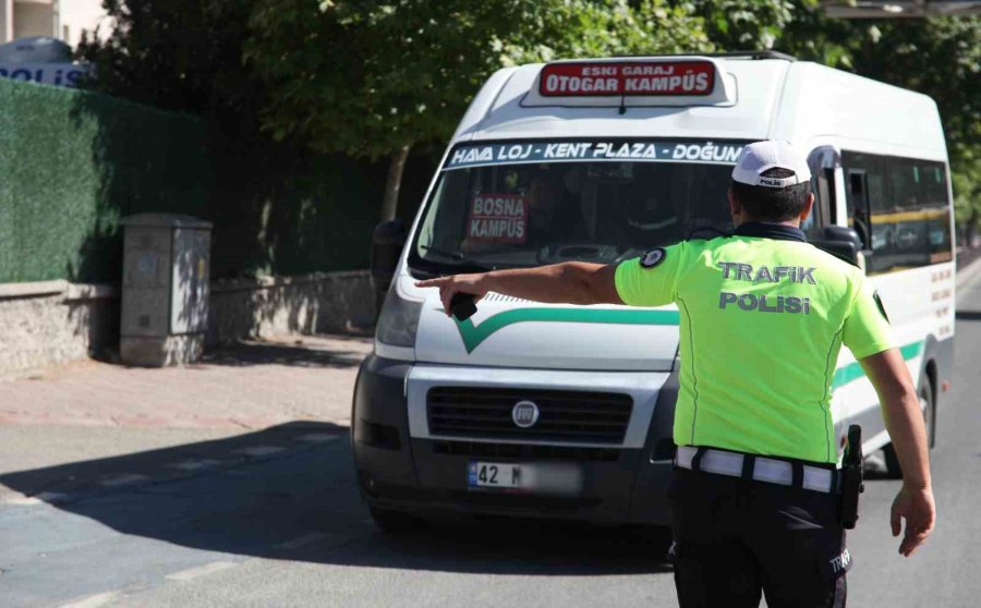 Polis, Müşteri Kılığına Girip İhlalleri Tek Tek Tespit Etti