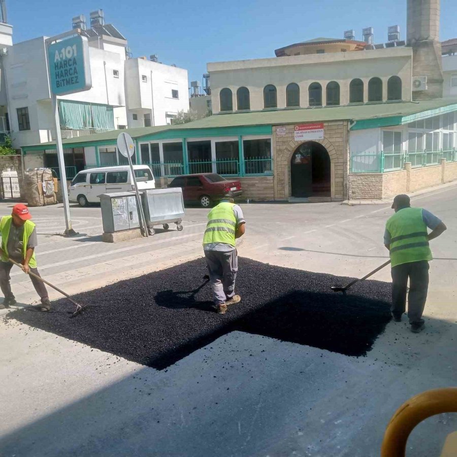 Manavgat Belediyesi, Asfalt Ve Yol Bakım Çalışmalarını Hızlandırdı