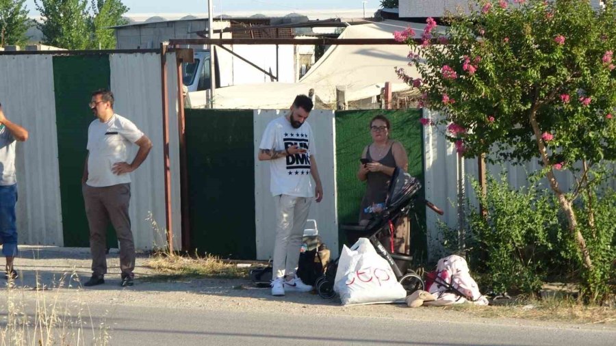 Kara Yolu Savaş Alanına Döndü, Kaza Güvenlik Kameralarına Yansıdı