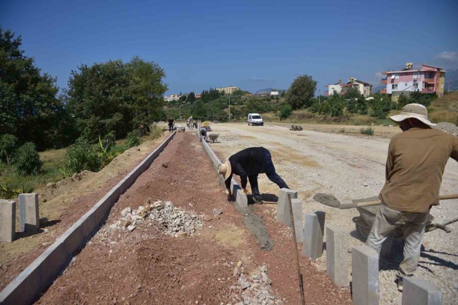 Kestel Yeni Üniversite Yolu’nda Kaldırım Çalışması Başlatıldı