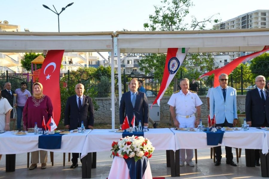 Mersin’de Polislere Yeni Rütbeleri Takıldı