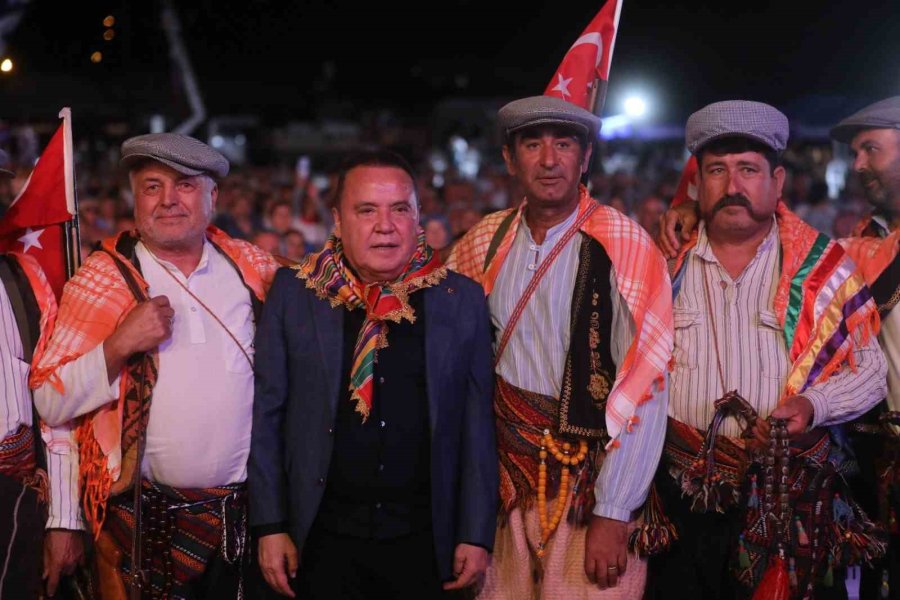 Kaş’ta Yayla Şenlikleri Coşkusu