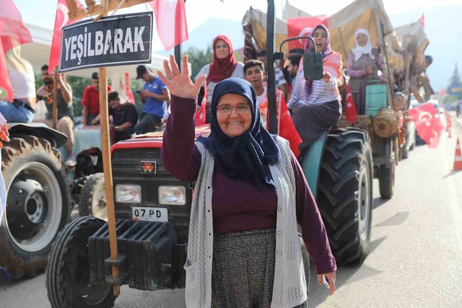 Kaş’ta Yayla Şenlikleri Coşkusu