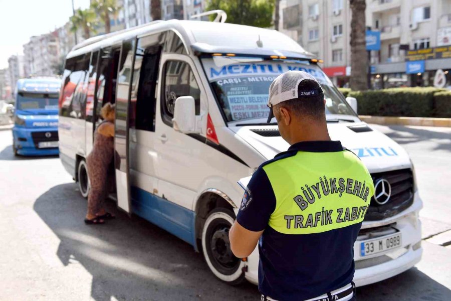 Mersin’de Zabıta Ekipleri Toplu Taşıma Araçlarında Denetimlerini Sürdürüyor