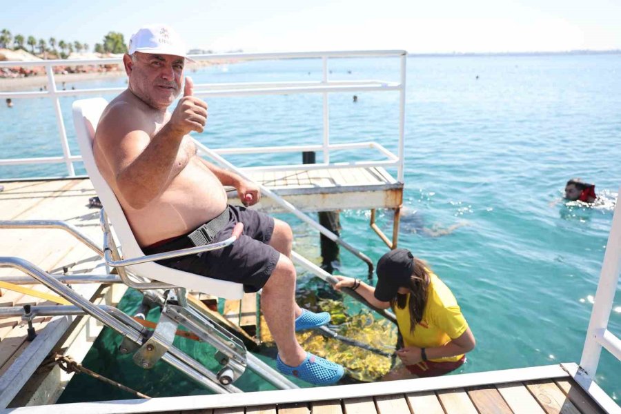 Konyaaltı Engelsiz Plajı Bu Yıl Da Engellilerin Gözdesi