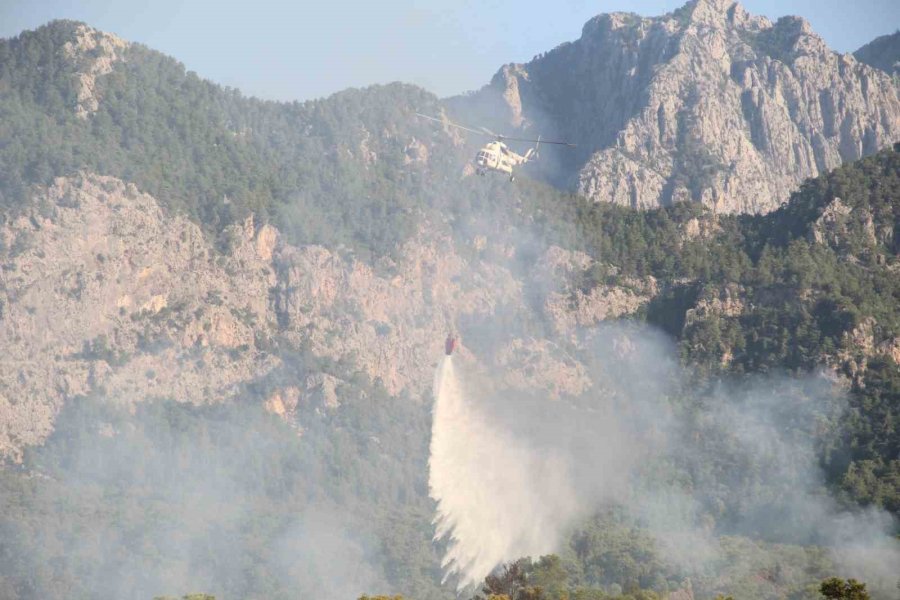 Bakan Ersoy’dan Kemer Yangını Açıklaması