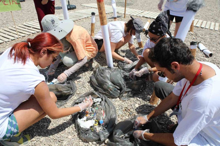 "plastiksiz Kıyılar, Plastiksiz Sular Projesi" Konyaaltı Sahili’nde Başladı